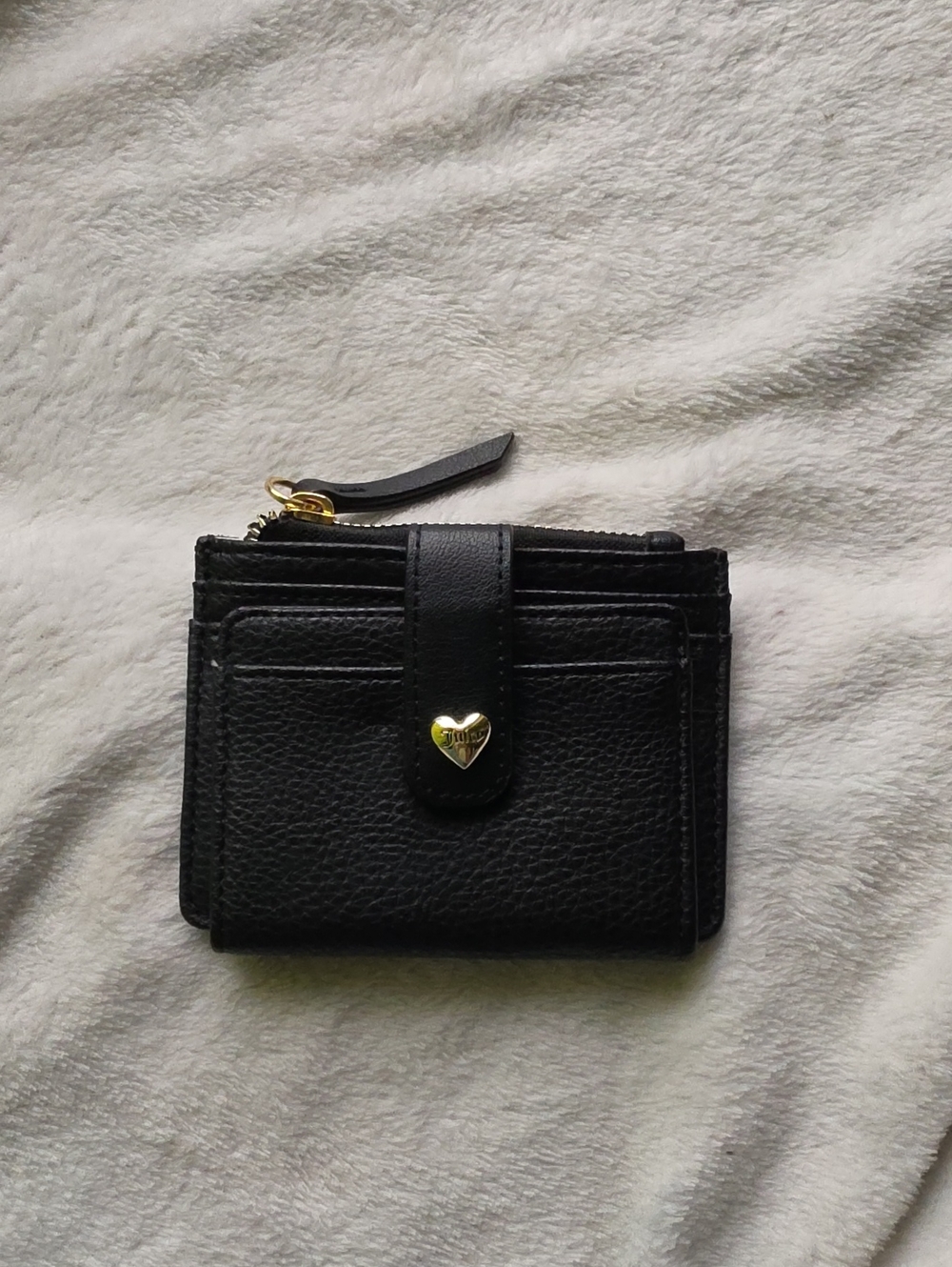 NWOT Juicy Couture Black Compact Wallet with Heart Accent